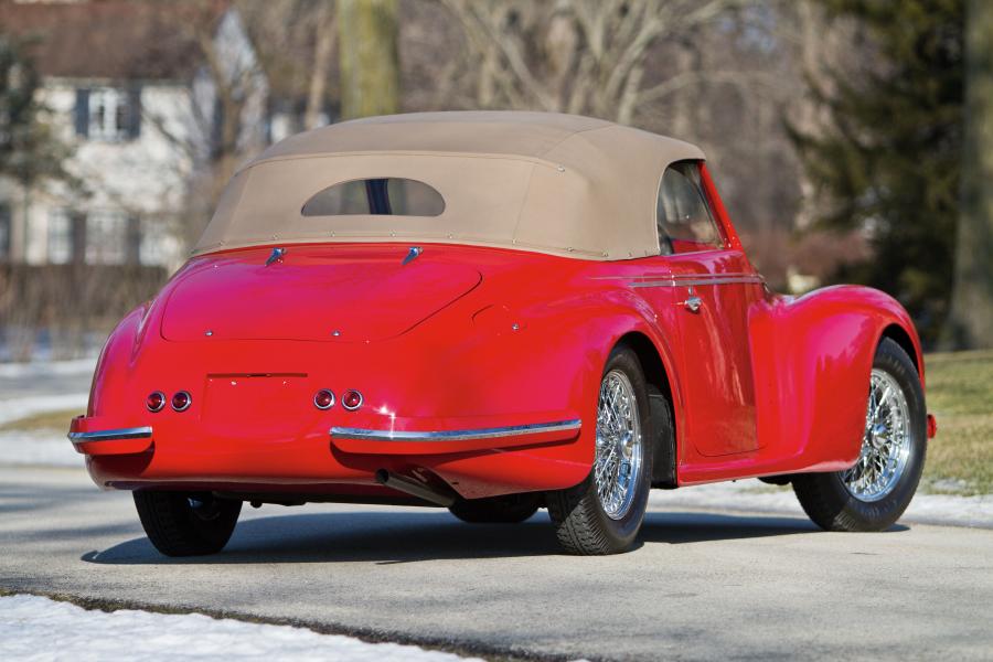  Alfa Romeo 6C 2500 Sport Cabriolet 1942 года  (фото 2 из 28)